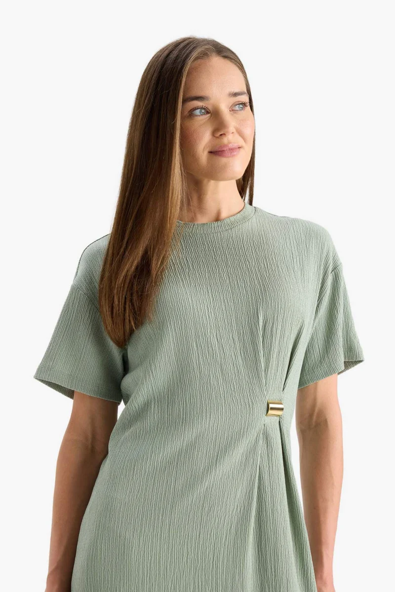 DeFacto Regular Fit Crew Neck Basic Crepe Midi Dress