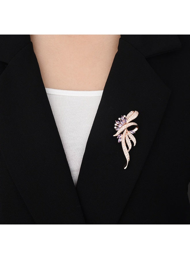 Mark Fairwhale Advanced Sense Fashionable Light Luxury Brooch  - Image 1