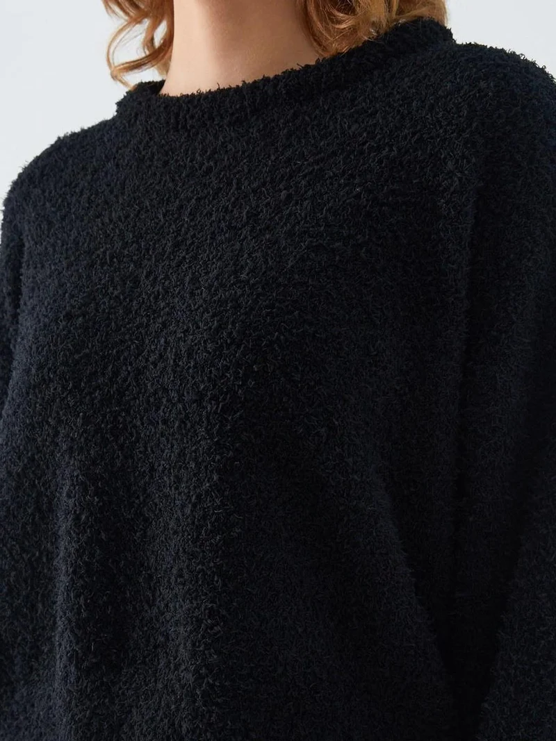 Mixray Black Mixray Plush Textured Crop Knit Sweater for Women | Best Price UAE