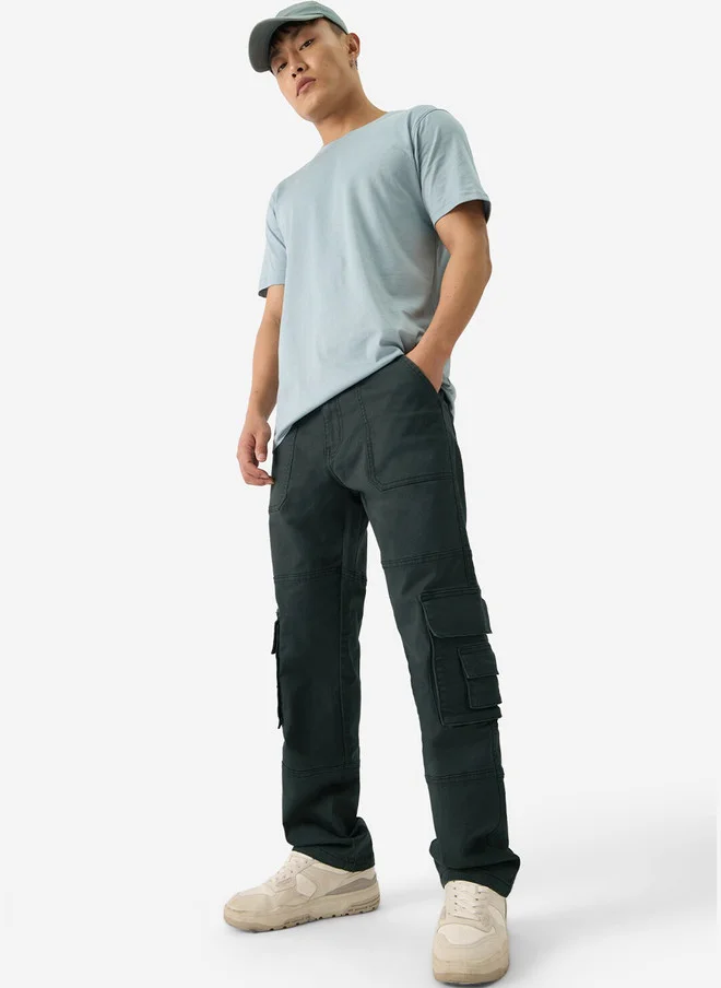 The Souled Store  The Souled Store Men Straight Fit Solid Green Cargo Jeans  | Best Price UAE