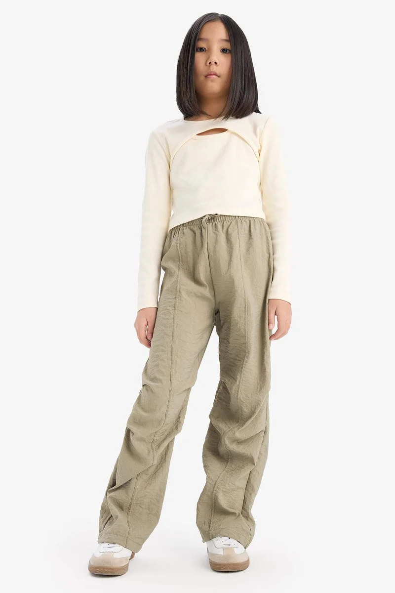 ديفاكتو Girl Elastic Waist Straight Leg Parachute Trousers