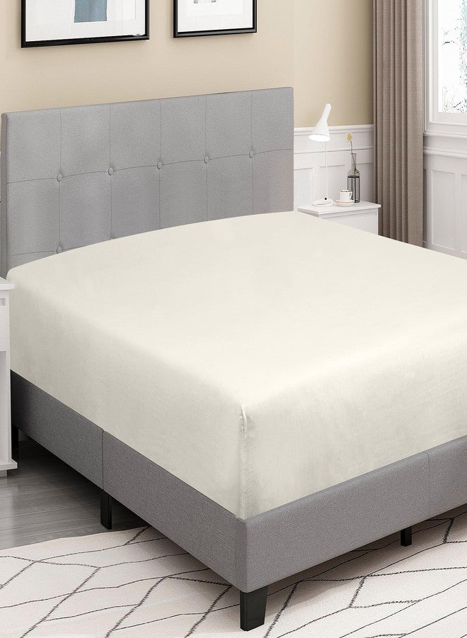ROYALE LINENS ملاءة سرير رويال لينينز، 300 خيط، قطن ممشط طويل التيلة 100%، مقاس كوين - ملاءة سفلية فائقة النعومة بجيب عميق - ملاءات مثبتة فقط - ملاءات مطاطية (كوين، كريمي) - Image 4