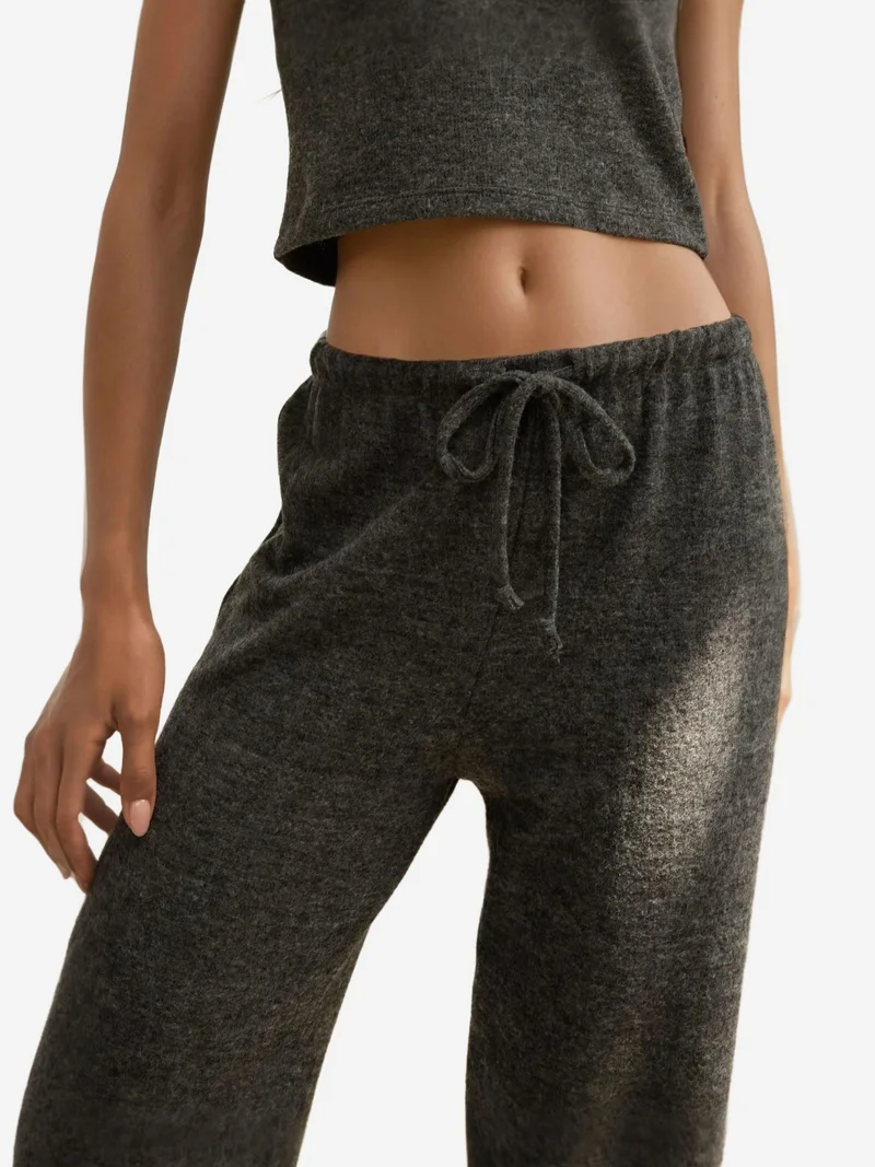 زوبعة بنطلون محبوك بنسيج ناعم مع أربطة