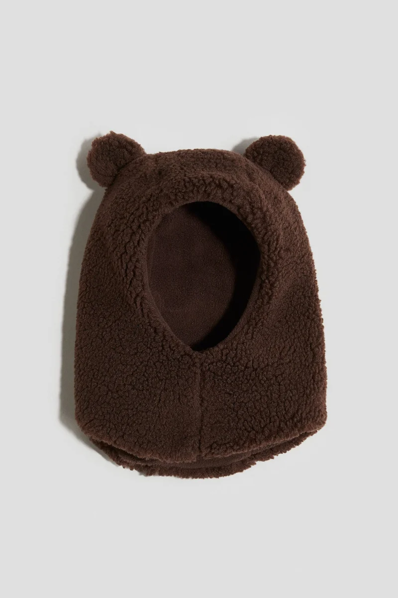 اتش اند ام قبعة باكلافا من نسيج تيدي