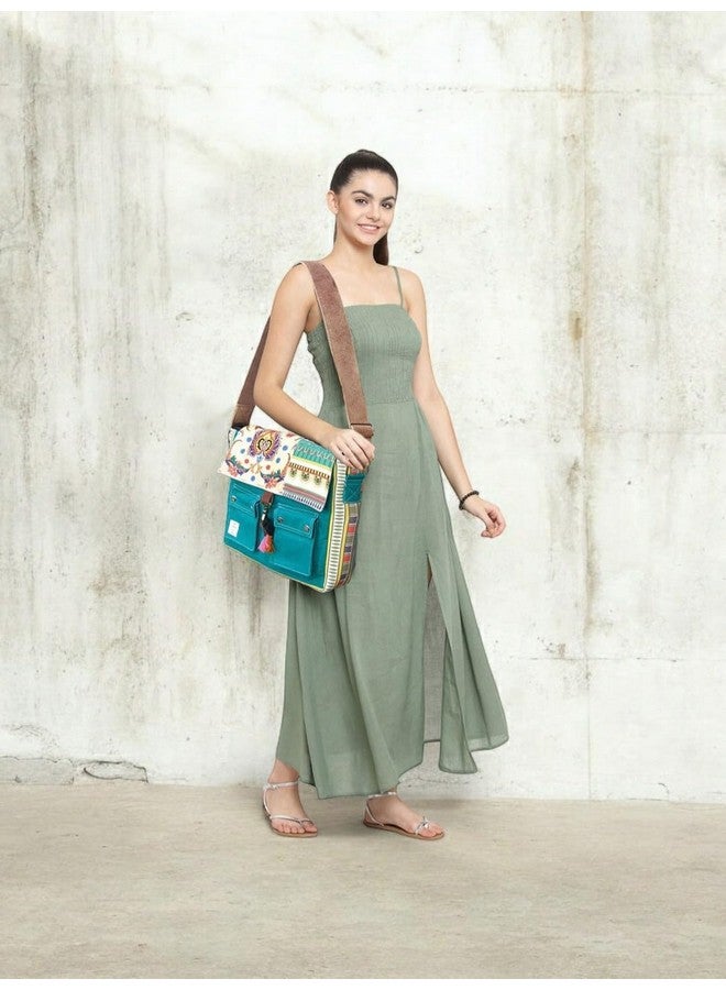 ذا هاوس أوف تارا حقيبة رسول من هاوس أوف تارا للنساء | حقيبة رسول للكمبيوتر المحمول باللون الأخضر مصنوعة من القماش | تناسب الكمبيوتر المحمول/ماك بوك حتى 15.6 بوصة | حقيبة كروس بودي للسيدات تأتي مع جيبين خارجيين - Image 2