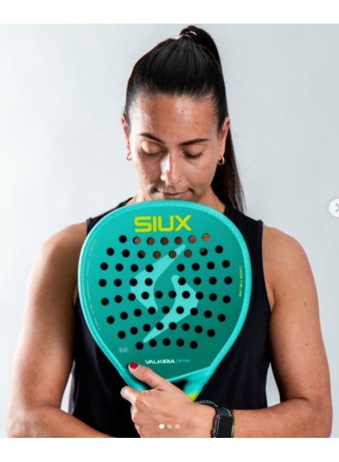 SIUX مضرب بادل سيوكس فالكيريا إيليت 2026 - مضرب هجين من ألياف الكربون 3K مع قلب من مادة EVA، خفيف الوزن (345-355 غرام)، بلمسة نهائية رملية، مناسب للاعبات المحترفات. - Image 5