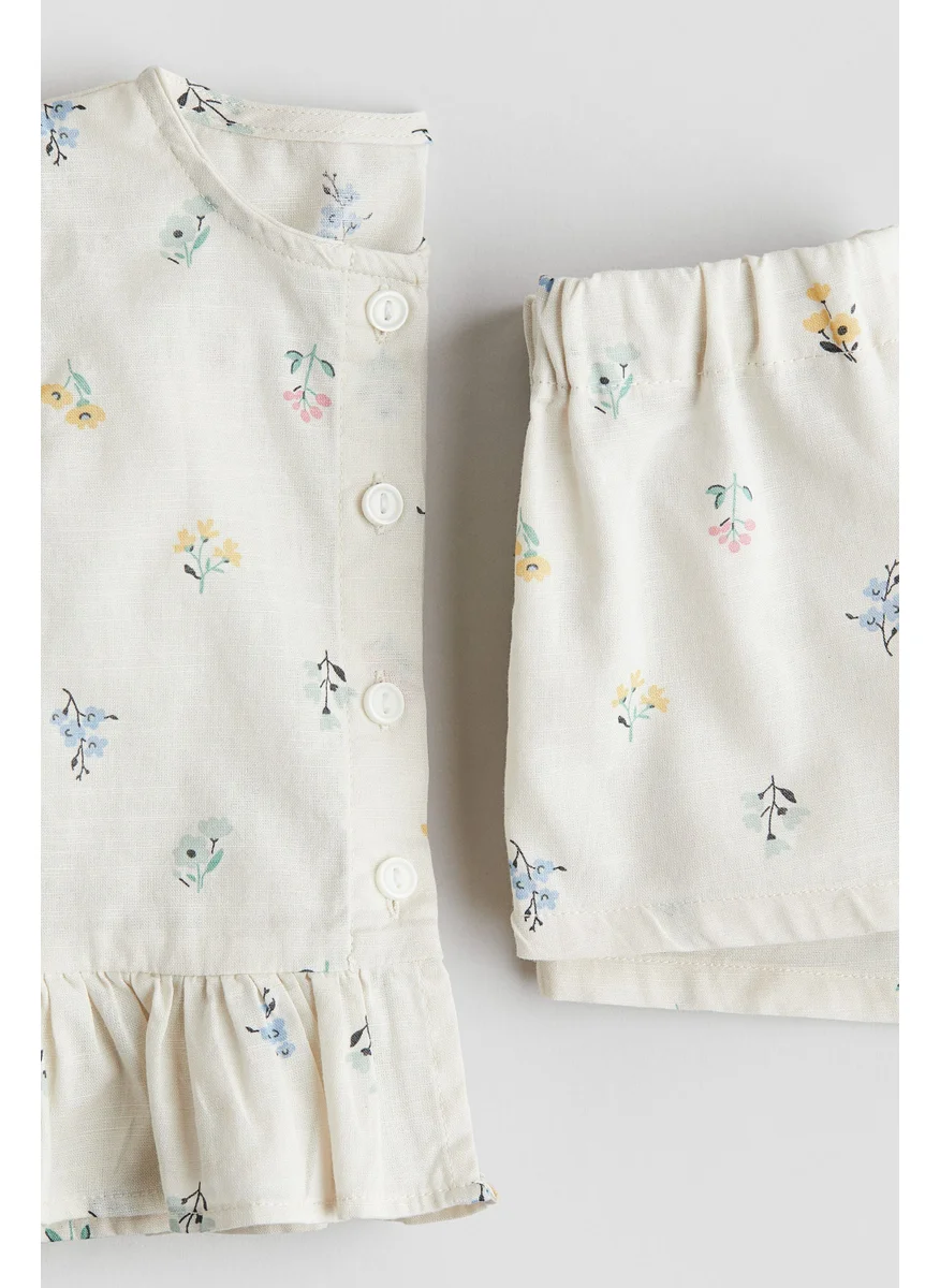 H&M 2-Piece Blouse And Shorts Set