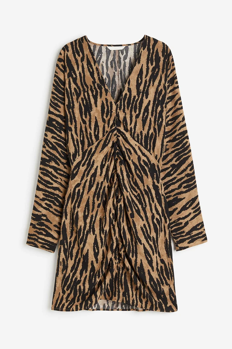 اتش اند ام فستان بتفاصيل مجمعة