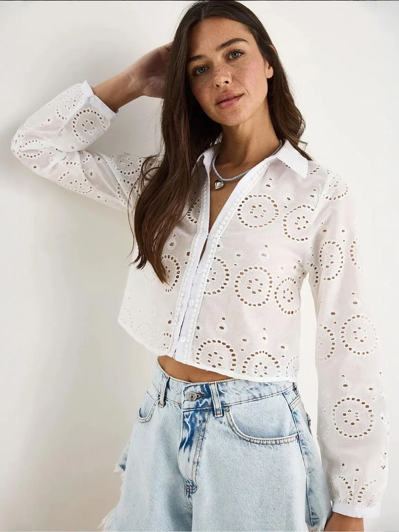 Bianco Lucci LUCCI Textured Embroidered Crop Shirt with Button Closure