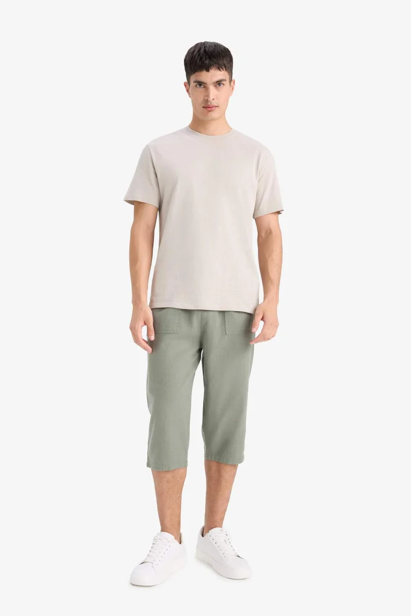 Regular Fit Cotton Capri Pants
