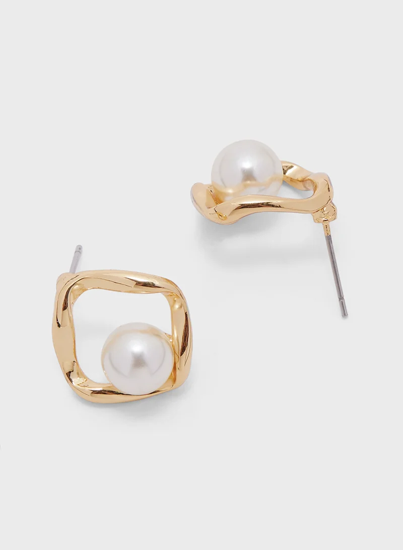 Ella Limited Edition Pearl Pendant Necklace  & Drop Earrings Set