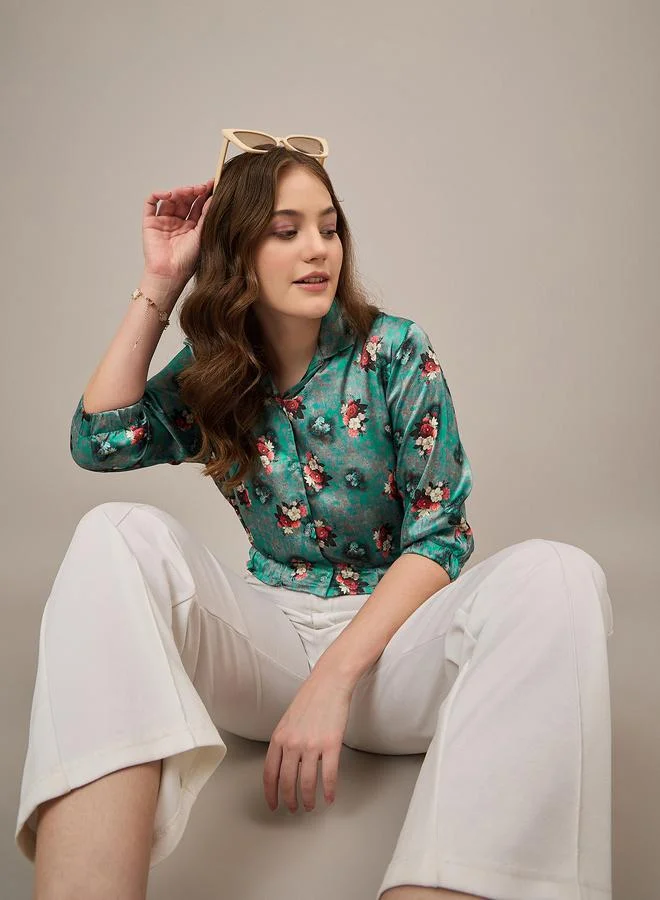 Kuwarii Floral Print Satin Crop Shirt