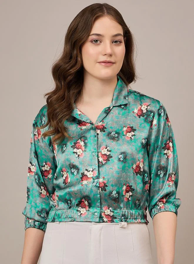 كواري بلوزة قصيرة ساتان مطبعة بزهور