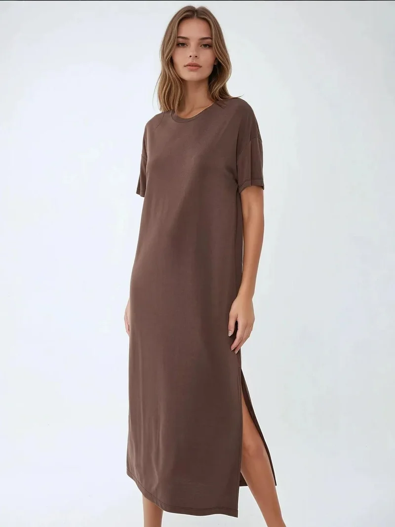 زوبعة فستان ميدي بقصة مريحة