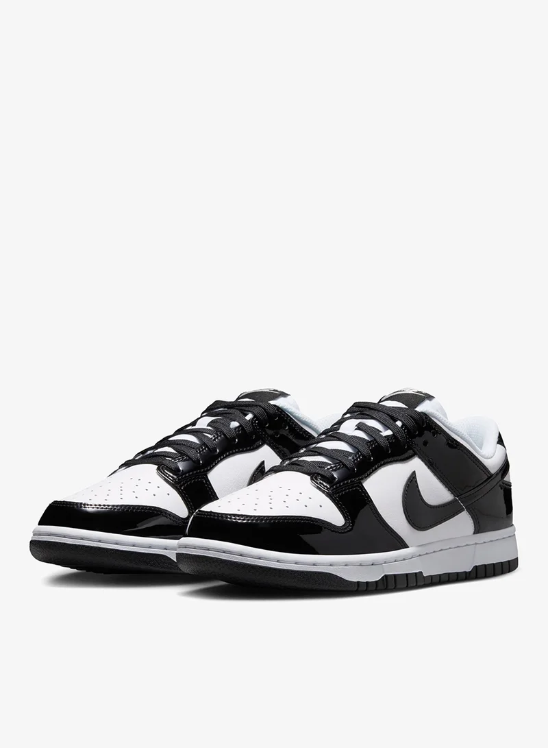 Nike WHITE/BLACK-WHITE-MTLC SILVER Dunk Low Se Street1 for Women | Best Price UAE