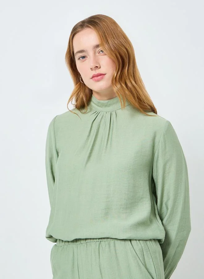 تايك تو Women Solid High Neck Top and Pants Co-Ords