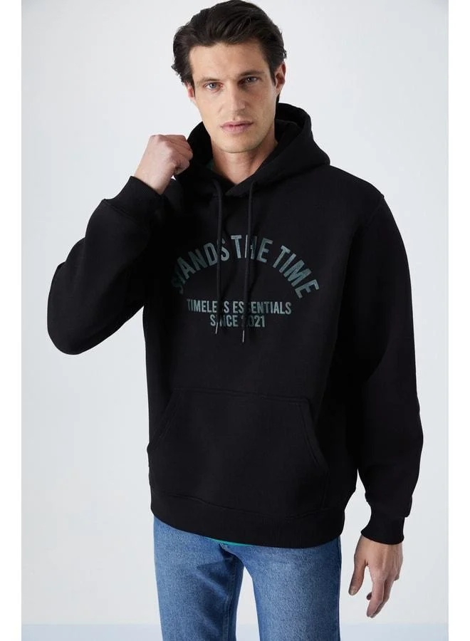 GRIMELANGE WULF Men's Organic Fabric Lined Fleece Ultra-Soft Kangaroo Pocket Hooded Black Sweatshirt.