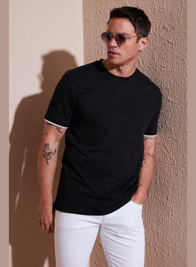 بوراتي تيشيرت رجالي بياقة دائرية بقصة عادية من قطن سترتش من بوراتي