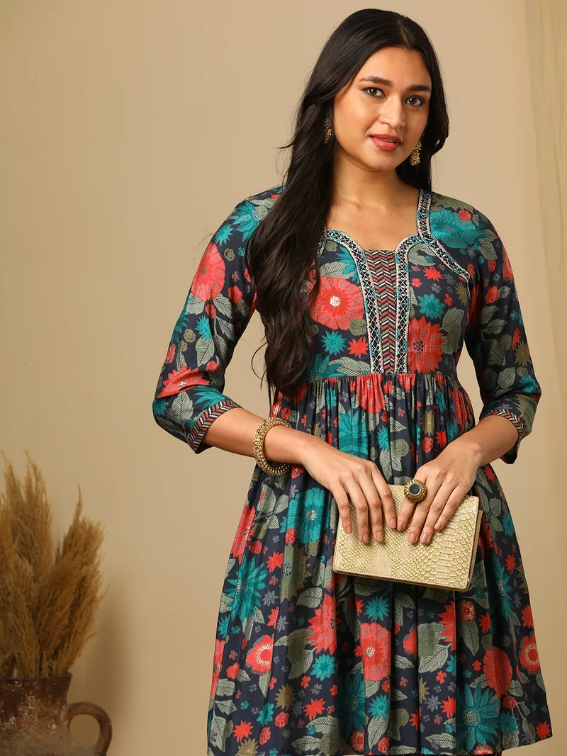 globus Women Printed Three Quarter Sleeve Tunic & Trouser Co-Ords