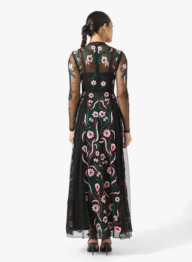 فروك اند فرل فستان ماكسي شبكي مزين بالزهور - Image 2