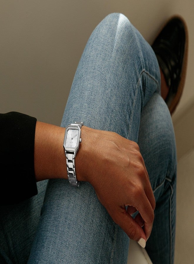Nine West Women's Bracelet Watch, Silver - Image 3
