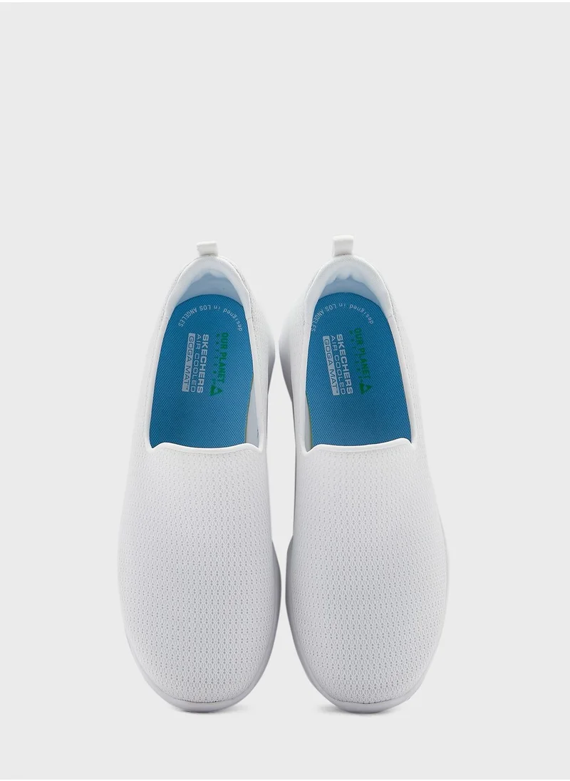 SKECHERS Go Walk Joy