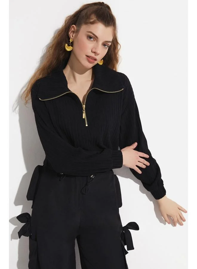 JUNE June Zipper Detailed Blouse Black