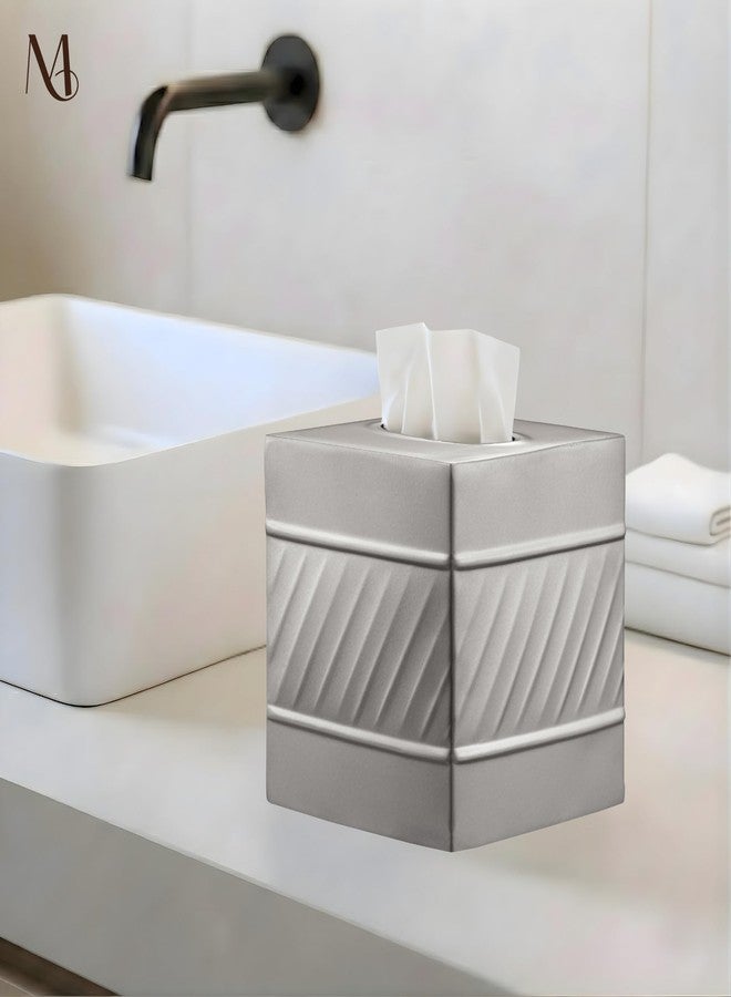 Monarch Abode علبة مناديل ورقية مصنوعة يدويًا من مونارك أبود 39427، بغطاء مربع وموزع، بنقشة مموجة، إكسسوارات معدنية للزينة في المكتب والحمام، علبة مناديل ورقية مزخرفة، من البيوتر - Image 3
