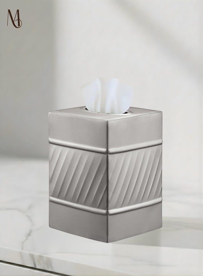 Monarch Abode علبة مناديل ورقية مصنوعة يدويًا من مونارك أبود 39427، بغطاء مربع وموزع، بنقشة مموجة، إكسسوارات معدنية للزينة في المكتب والحمام، علبة مناديل ورقية مزخرفة، من البيوتر - Image 5