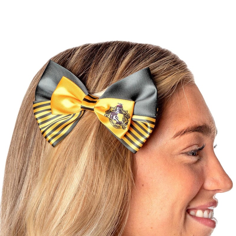 Bioworld Harry Potter Hogwarts School Hufflepuff House Crest Hair Bow