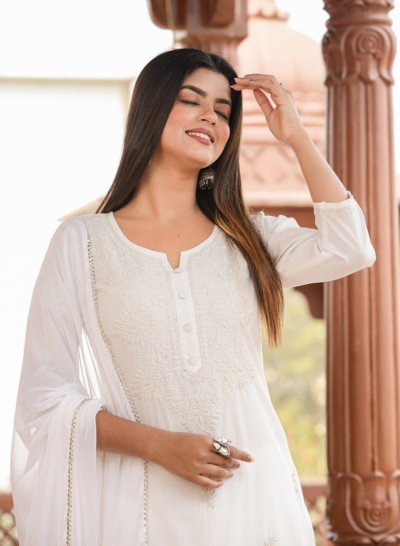 Swadesh Souq Elegant Off-White Lucknow Chikankari Cotton Kurta Set with Dupatta  - Image 2