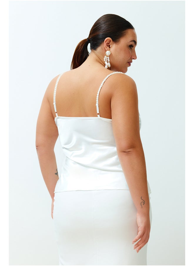 trendyol - Basic Plain Weave Satin Blouse in Ecru with Polka Dot Collar. - Image 1