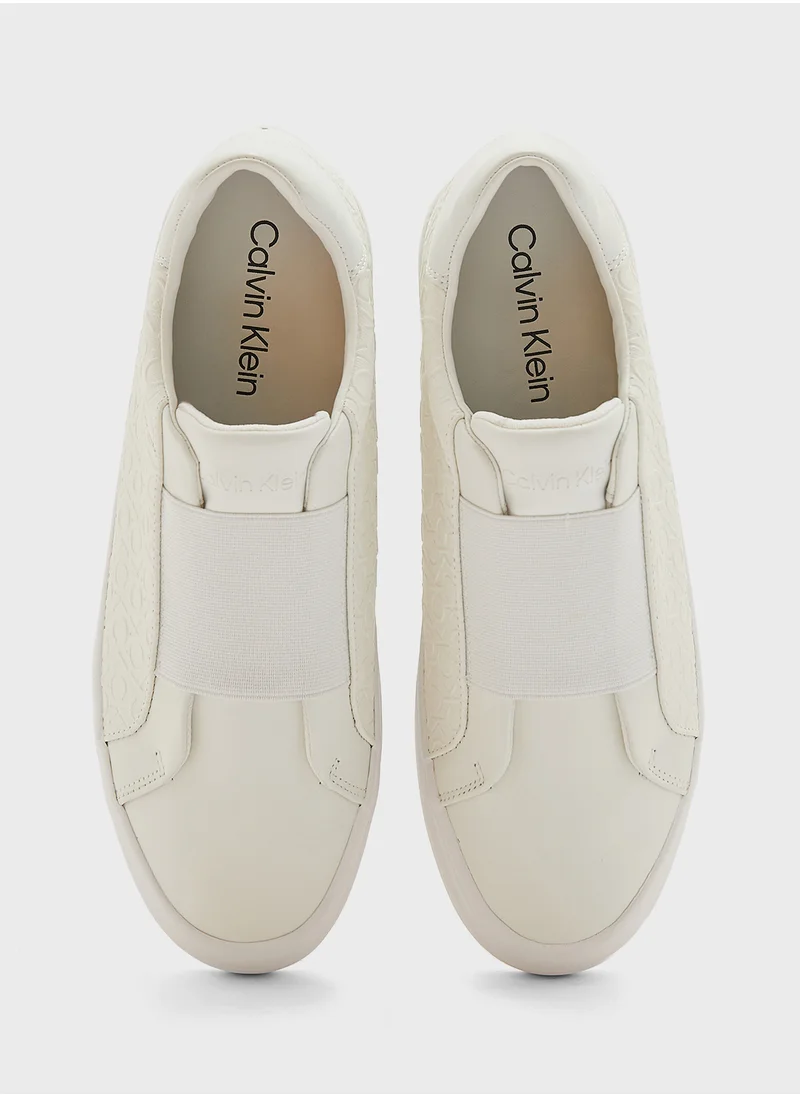 CALVIN KLEIN Lace Up Low Top Sneakers