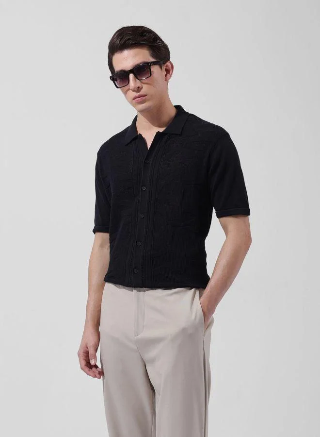 شركة المرآب الهندية Men Slim Fit Textured Polo Collar Half Sleeves Shirt