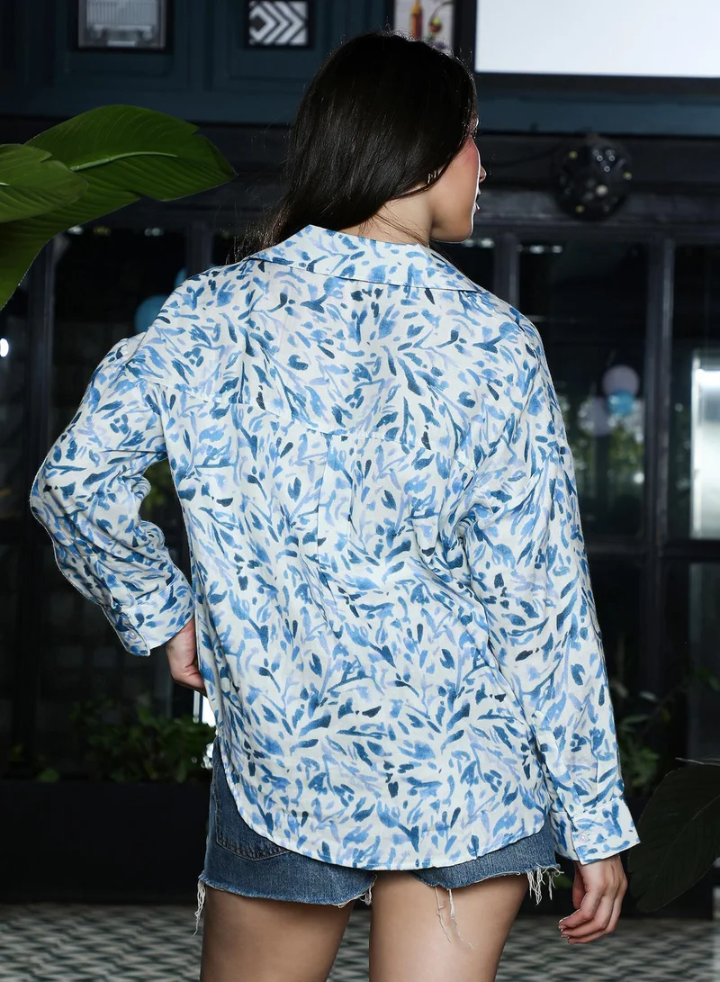 PINACOLADA  Women's Azure Blue Foliage-Strokes Oversized Shirt | نساء | أكمام طويلة | طبعة زهرية | طوق منتشر | كاجوال كبير الحجم | قميص for Women | Best Price UAE
