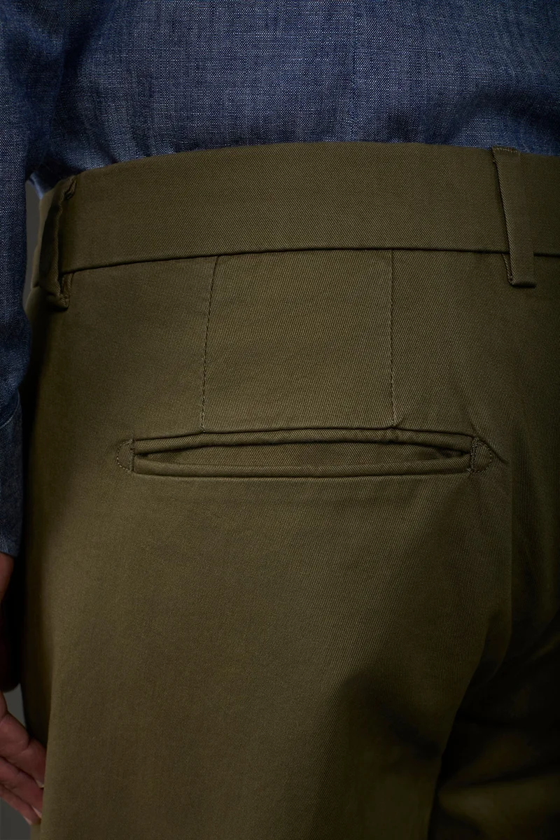 Doppelganger Green Men's classic chino trousers with extended tab closure - Olive Green for Men | Best Price UAE