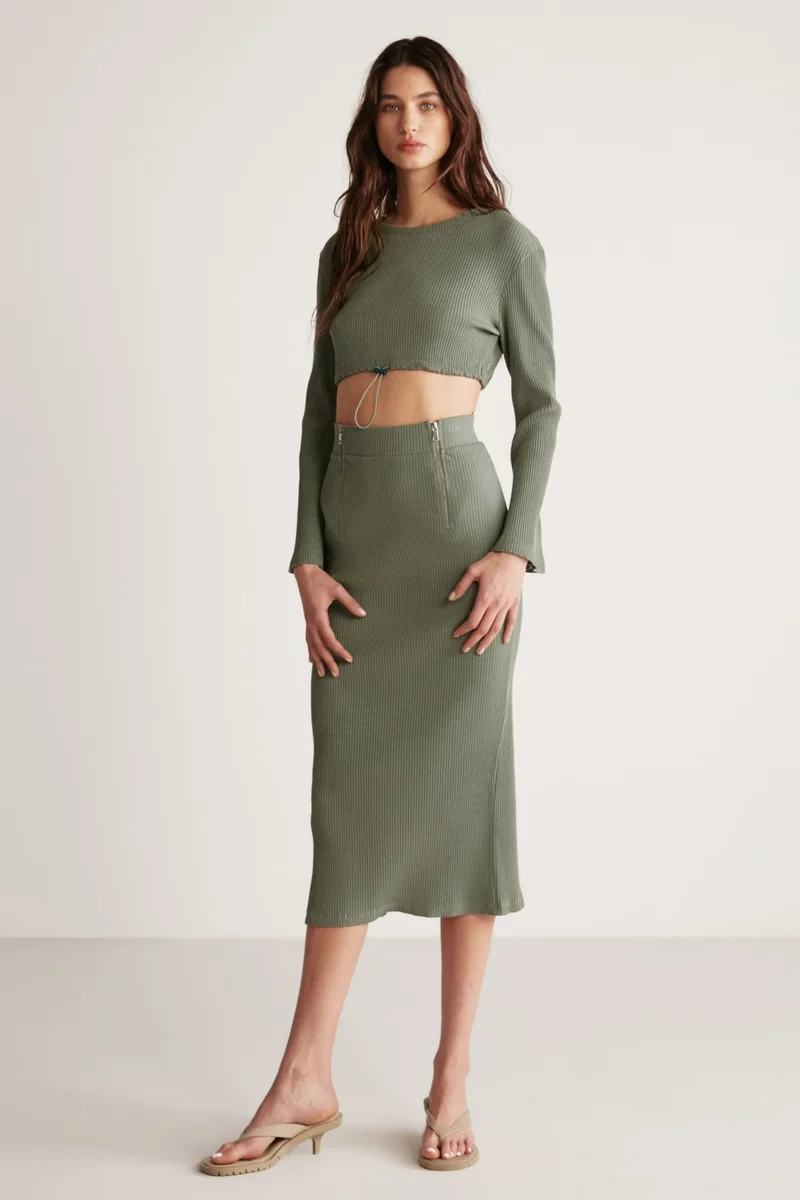 جريميلانج Darlene Women's Elastic Fabric Elastic Sleeve Flare Hem Elastic Stopper Crop Khaki Blouse