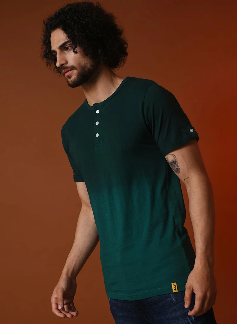 Campus Sutra Men's Colourblocked Aqua Round Neck Short Sleeve Regular Fit T-shirt For Casual Wear | Modern Clothing T-Shirt Crafted With Comfort Fit And High-Performance For Everyday Wear