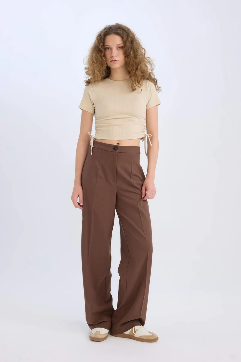 ديفاكتو Standard Length Wide Leg High Waist Trousers