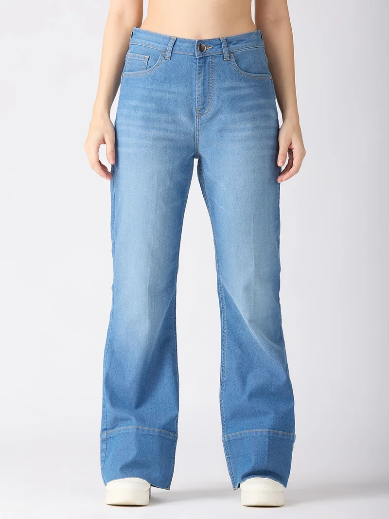 جلو باص جينز نسائي قطن مطاطي بقصة واسعة من الأسفل