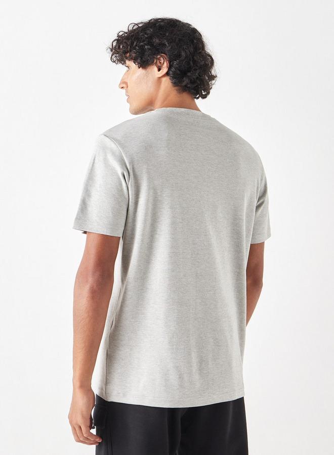 كابا تيشيرت بأكمام قصيرة وطبعات جرافيك من كابا - Image 3