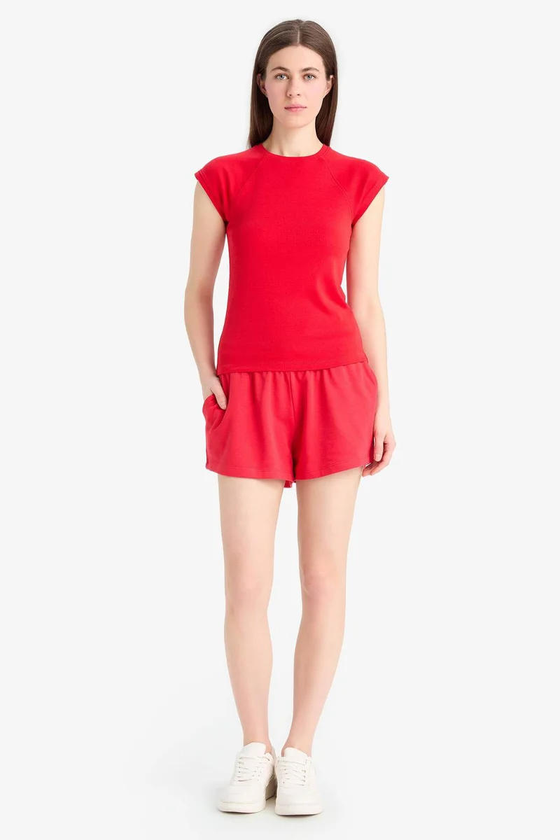 ديفاكتو Regular Fit Regular Waist Tied Shorts