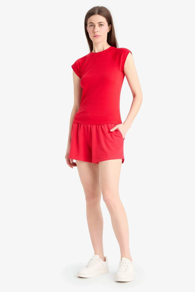 ديفاكتو Regular Fit Regular Waist Tied Shorts