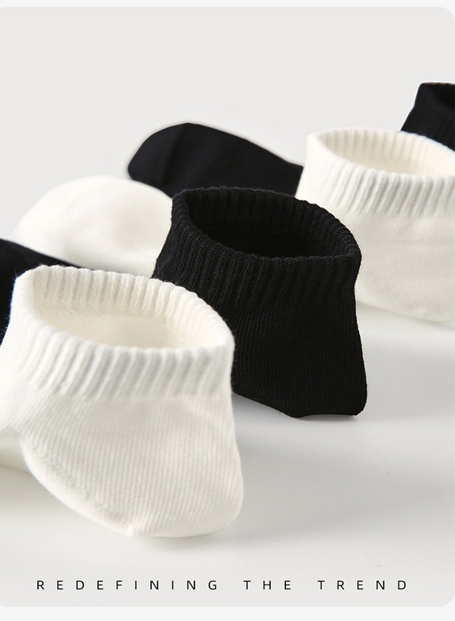 2 Pairs Of Black And White Socks, Novel Couple Socks, Adult Men And Women Middle Tube Socks, Antibacterial Boneless Solid Color Sports Men And Women Middle Tube Socks  - Image 4