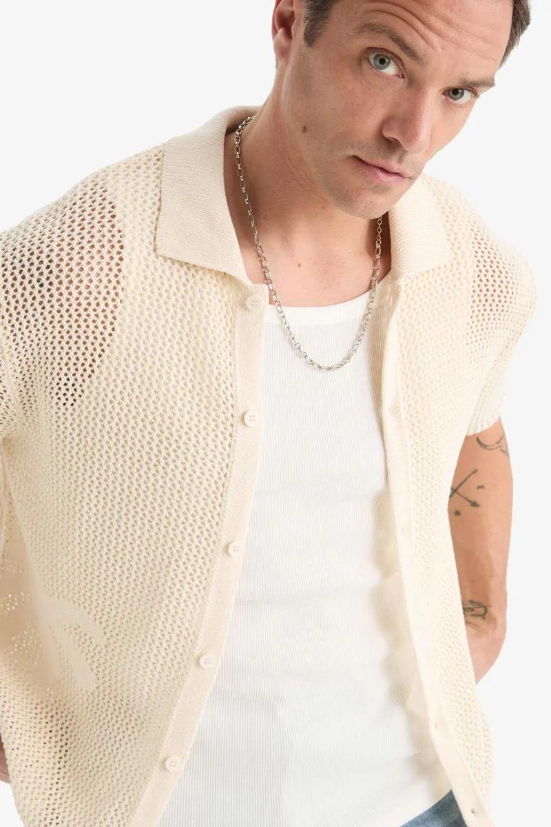 ديفاكتو Standard Fit Short Sleeve Knit Polo T-Shirt