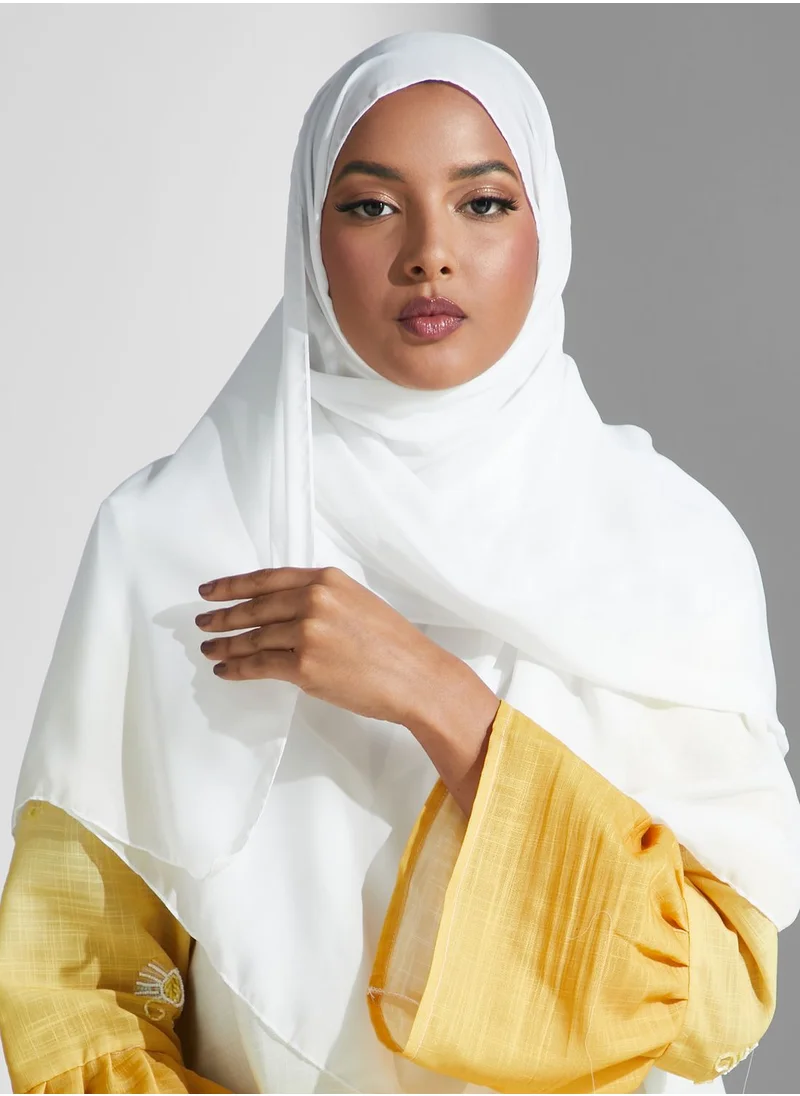 Aara Embroidered Knitted Abaya