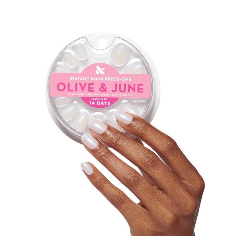 Olive & June Instant Mani Press-On Nails (Glue) | 42 Fake Nails, 21 Sizes | Non-Toxic, Long-Lasting Recycled Materials Realistic Look | Spring Flowers & Patterns | Medium, Oval | Pink Goldfish - Image 1