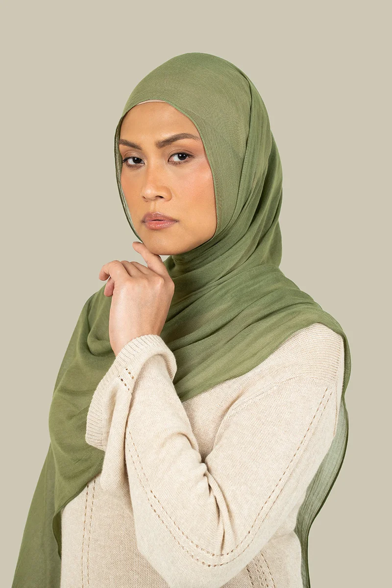 سيلكروز حجاب حرير مودال مرج أخضر