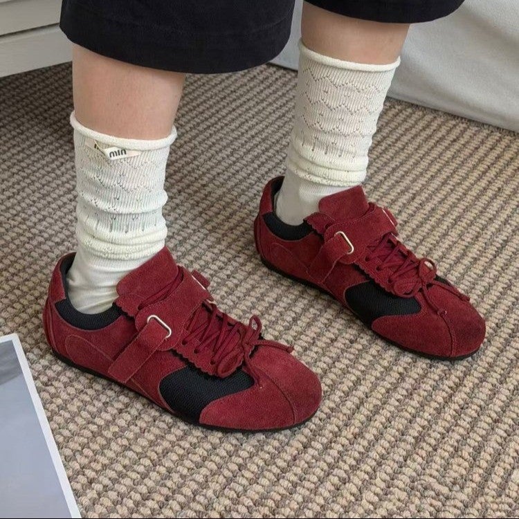 Women's Retro Color Block Low Top Sneakers with Soft Upper and Lace-up - Image 3