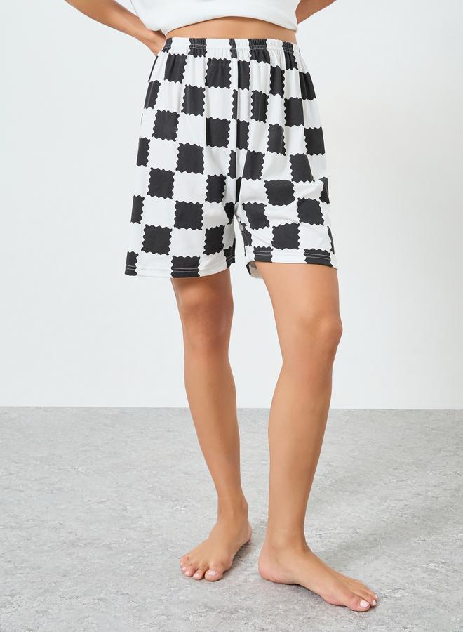 ستايلي طقم بيجامة قطعتين بطبعة تي شيرت وشورت - Image 4